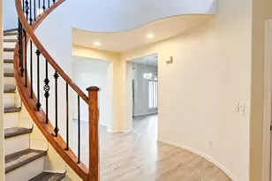 991 E Taurus Pl, Chandler, AZ 85249 - Photo 5