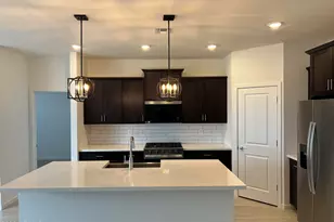 15842 W Gray Fox Trl, Surprise, AZ 85387 - Photo 3