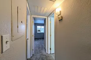 4211 E Palm Ln, Phoenix, AZ 85008 - Photo 17