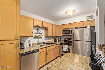 1225 E Medlock Drive #102, Phoenix, AZ 85014 - Photo 11