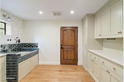 135 E Maryland Avenue, Phoenix, AZ 85012 - Photo 25