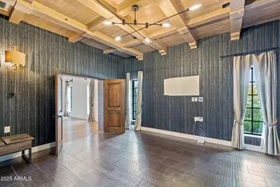 135 E Maryland Avenue, Phoenix, AZ 85012 - Photo 33