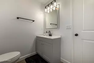 2142 W Coolidge St, Phoenix, AZ 85015 - Photo 17