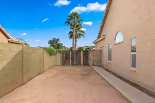 1064 N Portland Ave, Gilbert, AZ 85234 - Photo 47