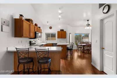 1064 N Portland Avenue, Gilbert, AZ 85234 - Photo 17