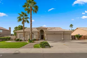 1064 N Portland Ave, Gilbert, AZ 85234 - Photo 1