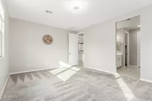 737 E Betsy Ln, Gilbert, AZ 85296 - Photo 13