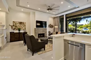 2802 E Camino Acequia Dr, Phoenix, AZ 85016 - Photo 7