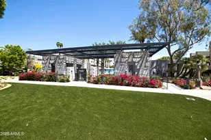 2802 E Camino Acequia Dr, Phoenix, AZ 85016 - Photo 25