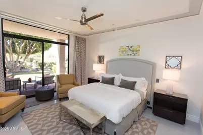 2802 E Camino Acequia Drive #69, Phoenix, AZ 85016 - Photo 11