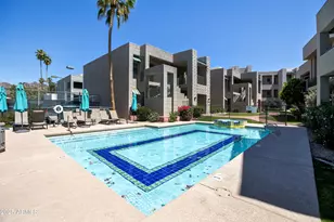 2802 E Camino Acequia Dr, Phoenix, AZ 85016 - Photo 23