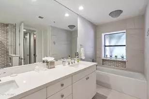 2802 E Camino Acequia Dr, Phoenix, AZ 85016 - Photo 13