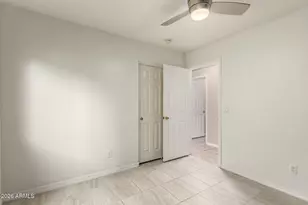 5609 S 31st Dr, Phoenix, AZ 85041 - Photo 23