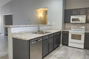 11954 W Holly St, Avondale, AZ 85392 - Photo 9