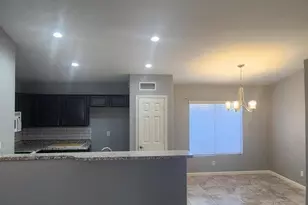 11954 W Holly St, Avondale, AZ 85392 - Photo 7