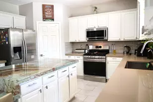 3337 W Thoreau Ln, Anthem, AZ 85086 - Photo 17