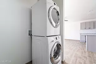 37 E El Parque Dr, Tempe, AZ 85282 - Photo 21