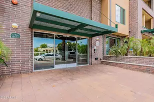 17 W Vernon Ave W, Phoenix, AZ 85003 - Photo 1