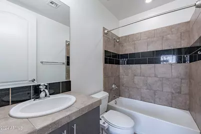 17 W Vernon Avenue W #11, Phoenix, AZ 85003 - Photo 33