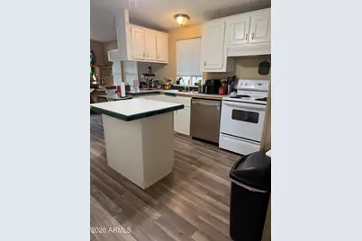 10529 N Hillside Drive, Casa Grande, AZ 85122 - Photo 7