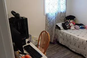 8151 W Clarendon Ave, Phoenix, AZ 85033 - Photo 21