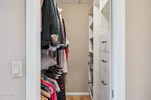 8100 E Camelback Rd, Scottsdale, AZ 85251 - Photo 19