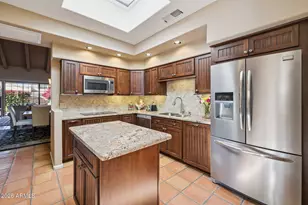 8100 E Camelback Rd, Scottsdale, AZ 85251 - Photo 9