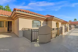 5104 N 32nd St, Phoenix, AZ 85018 - Photo 21