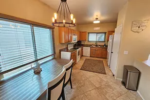 1325 S Mosley Ct, Chandler, AZ 85286 - Photo 5