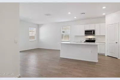 25300 N 184th Lane, Wittmann, AZ 85361 - Photo 5