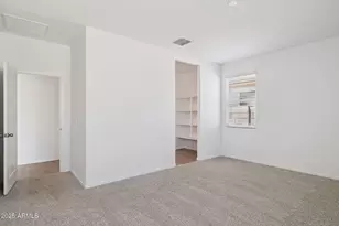 25300 N 184th Ln, Wittmann, AZ 85361 - Photo 23