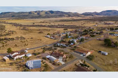 18467 S Niblick Drive, Peeples Valley, AZ 86332 - Photo 31