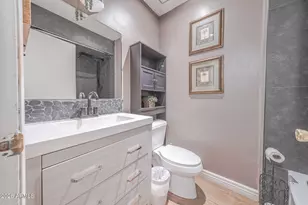 6321 W Cheery Lynn Rd, Phoenix, AZ 85033 - Photo 17