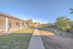 6321 W Cheery Lynn Rd, Phoenix, AZ 85033 - Photo 15