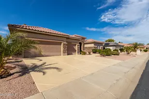 17892 N Bridle Ln, Surprise, AZ 85374 - Photo 3