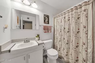 2208 E Sylvia St, Phoenix, AZ 85022 - Photo 21