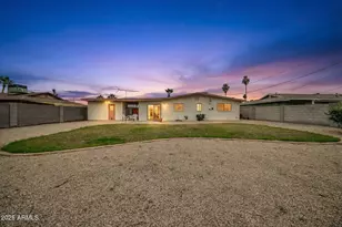 2208 E Sylvia St, Phoenix, AZ 85022 - Photo 33