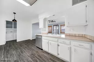 11017 W Thunderbird Blvd, Sun City, AZ 85351 - Photo 17