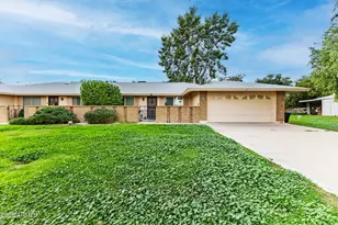 15004 N Boswell Blvd, Sun City, AZ 85351 - Photo 1