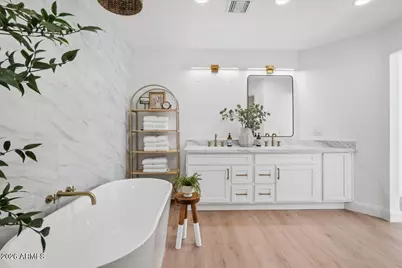 501 E Melody Lane, Gilbert, AZ 85234 - Photo 7