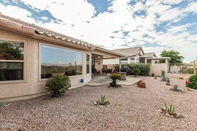 18350 N Coyote Lakes Parkway, Surprise, AZ 85378 - Photo 25