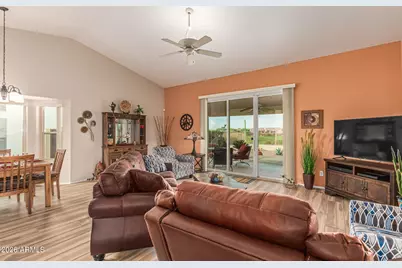 18350 N Coyote Lakes Parkway, Surprise, AZ 85378 - Photo 5