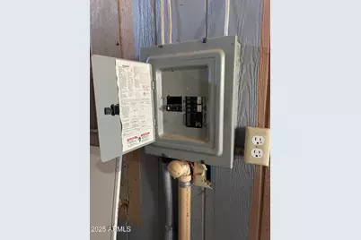 10947 N Hualapai Drive, Casa Grande, AZ 85122 - Photo 17