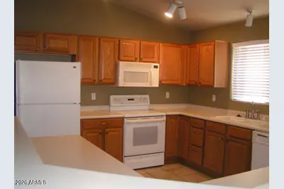 11199 S Fiesta Court, Goodyear, AZ 85338 - Photo 3