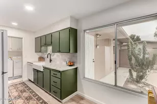 10585 W Palmeras Dr, Sun City, AZ 85373 - Photo 7