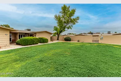 10585 W Palmeras Drive #G, Sun City, AZ 85373 - Photo 35