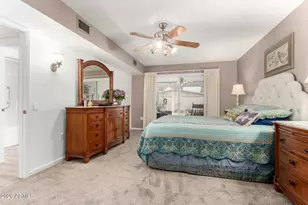 10585 W Palmeras Dr, Sun City, AZ 85373 - Photo 15