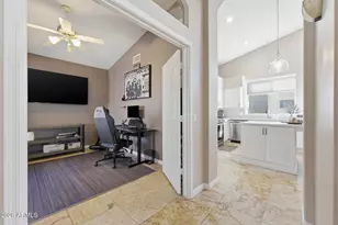 26214 N 43rd Pl, Phoenix, AZ 85050 - Photo 17