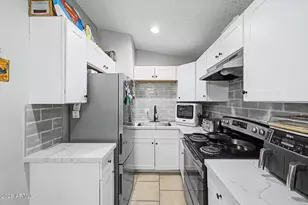 3646 N 69th Ave, Phoenix, AZ 85033 - Photo 9