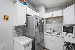 3646 N 69th Ave, Phoenix, AZ 85033 - Photo 11